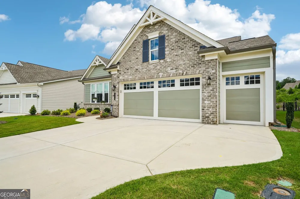 136 Conway TRL Hoschton, GA 30548