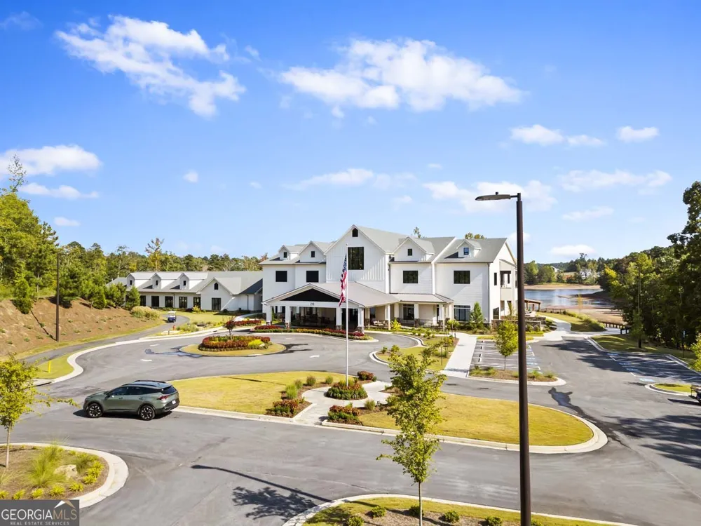 136 Conway TRL Hoschton, GA 30548