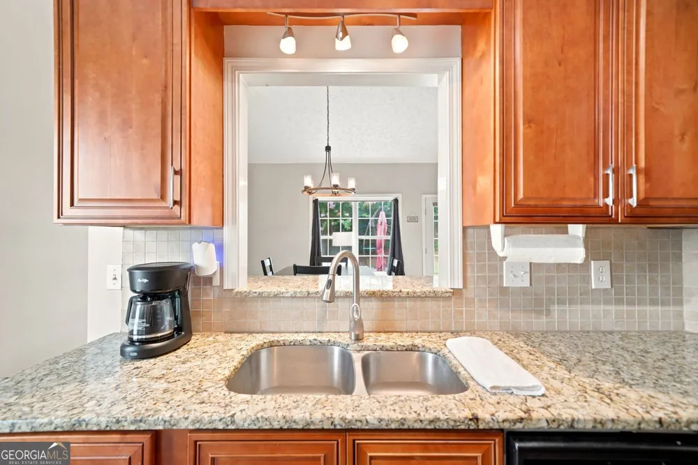 216 Lee CT Canton, GA 30115