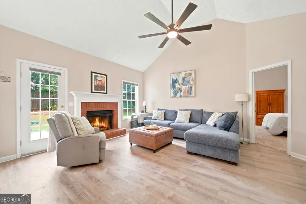 216 Lee CT Canton, GA 30115
