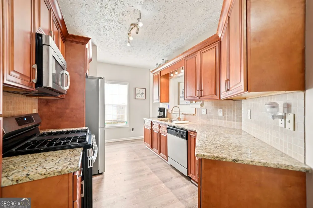 216 Lee CT Canton, GA 30115