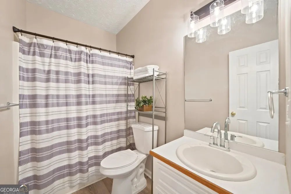216 Lee CT Canton, GA 30115