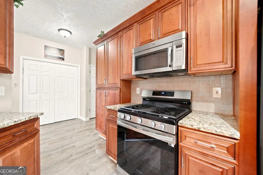 216 Lee CT Canton, GA 30115