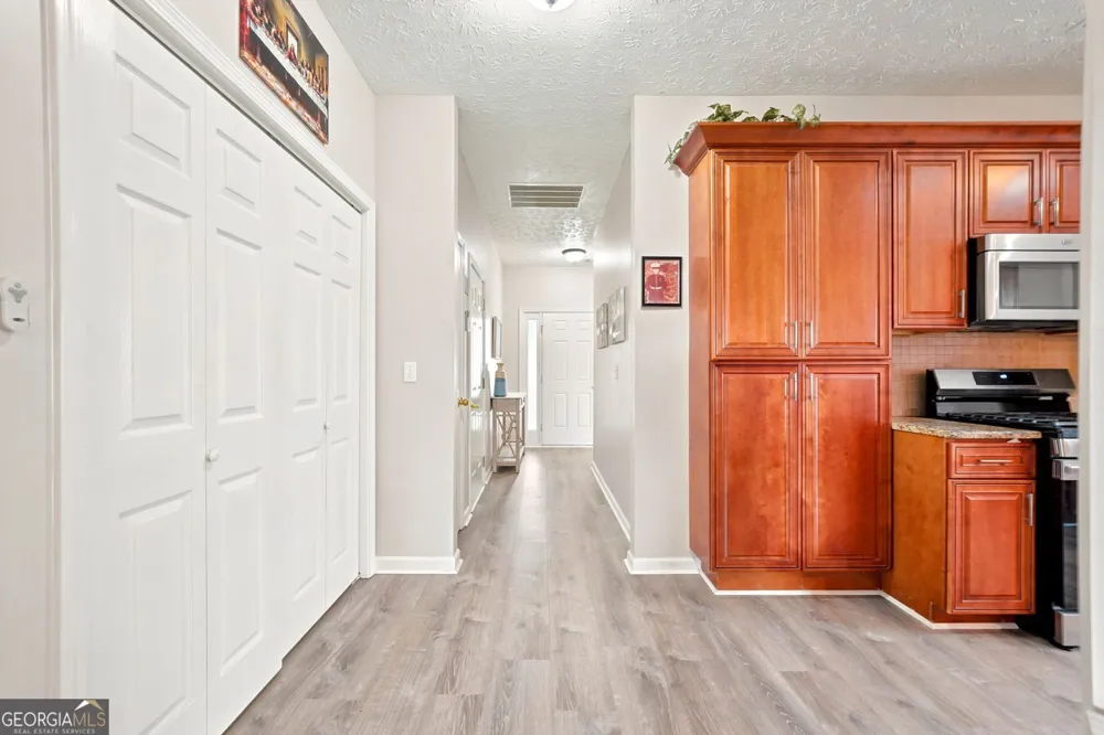 216 Lee CT Canton, GA 30115