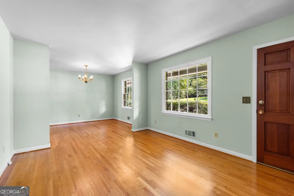 660 Grove PKWY SE Marietta, GA 30067