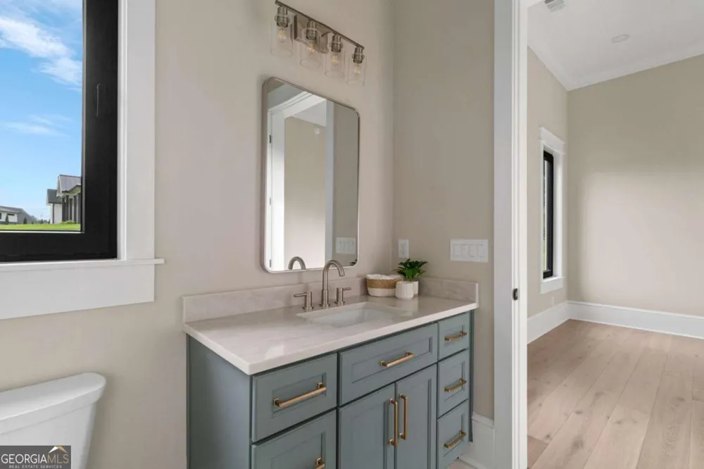 1020 West CT Canton, GA 30115