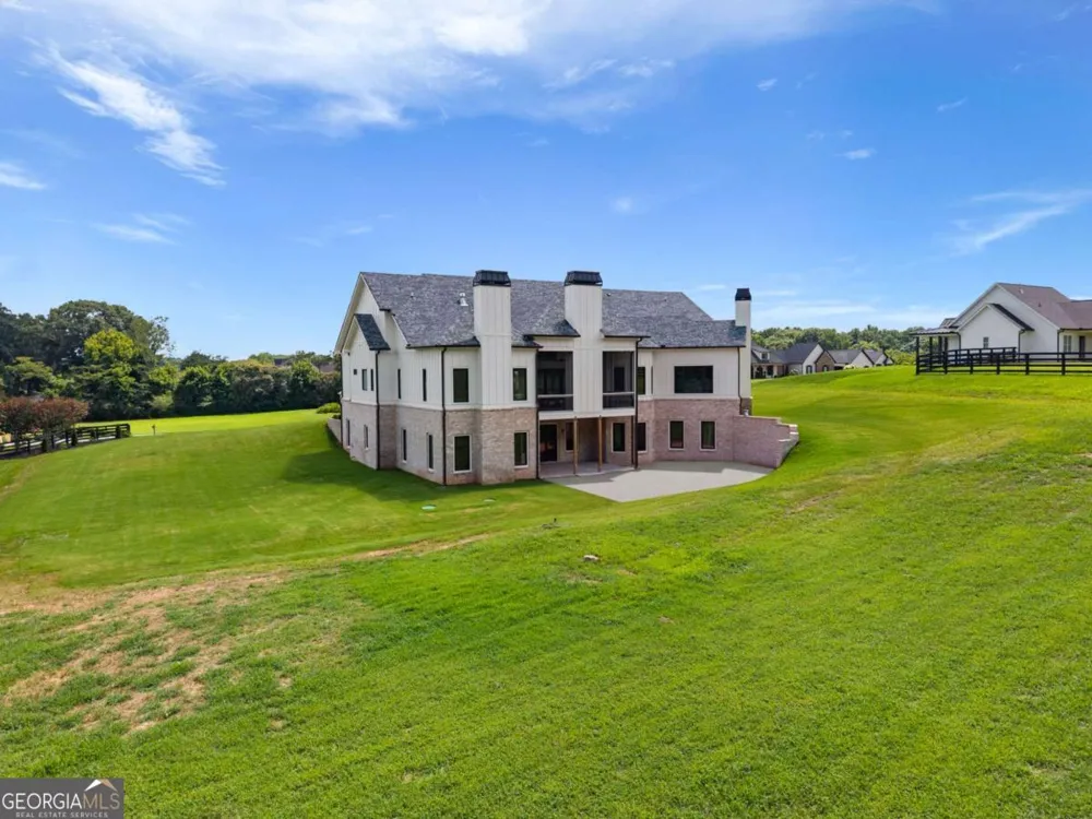 1020 West CT Canton, GA 30115