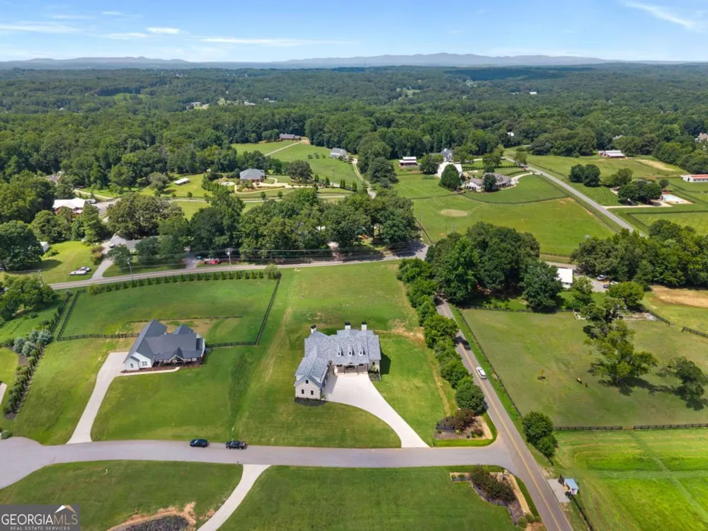 1020 West CT Canton, GA 30115