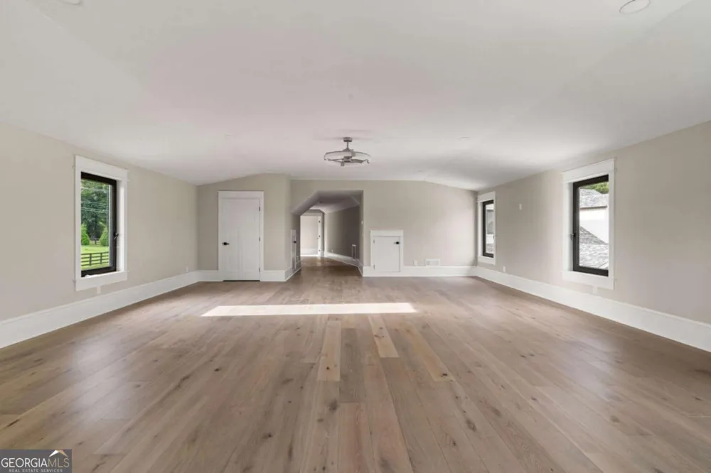 1020 West CT Canton, GA 30115