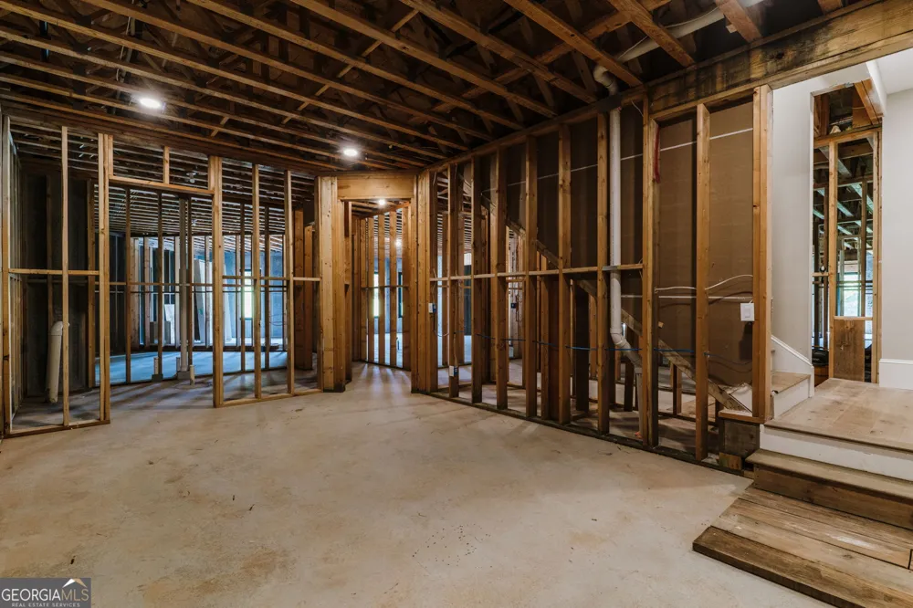 1020 West CT Canton, GA 30115