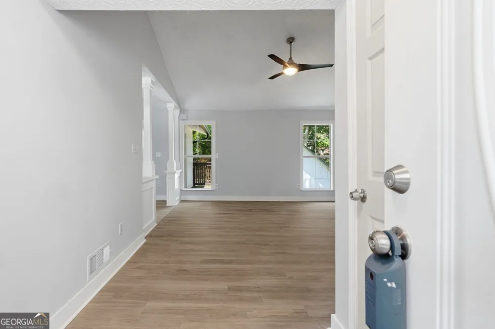 1445 Diplomat DR Riverdale, GA 30296