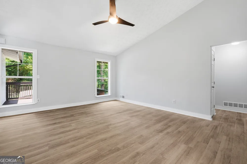 1445 Diplomat DR Riverdale, GA 30296