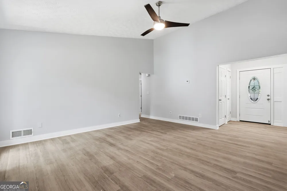 1445 Diplomat DR Riverdale, GA 30296