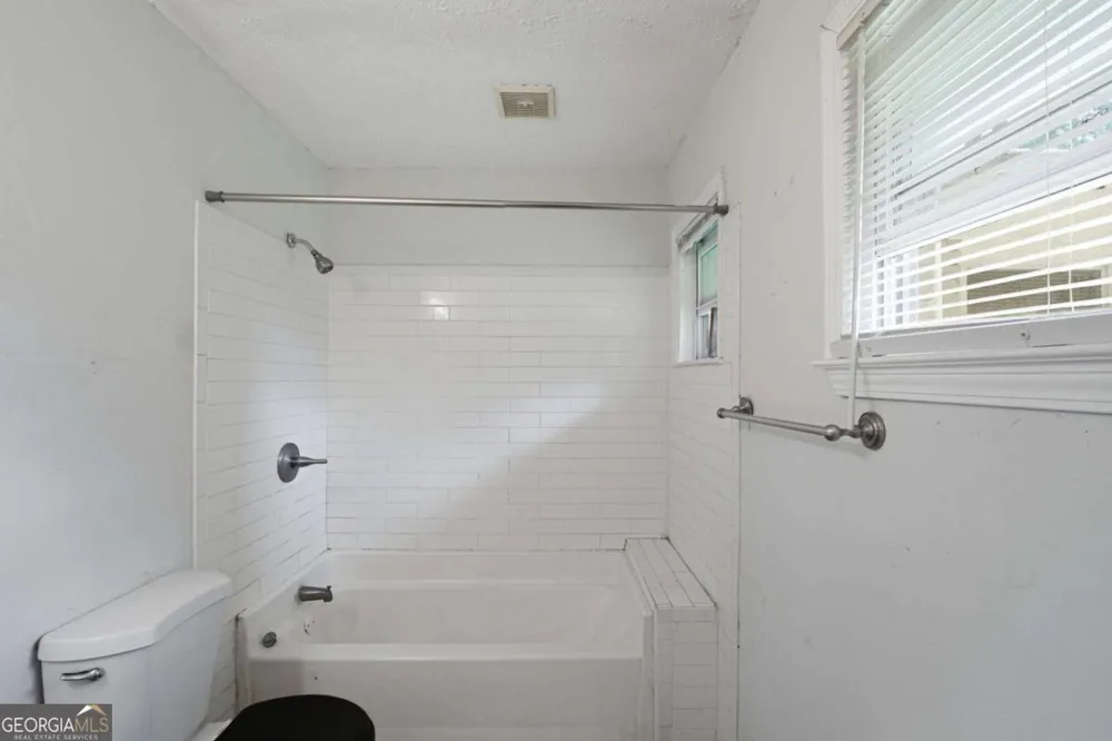 3549 Tulip DR Decatur, GA 30032