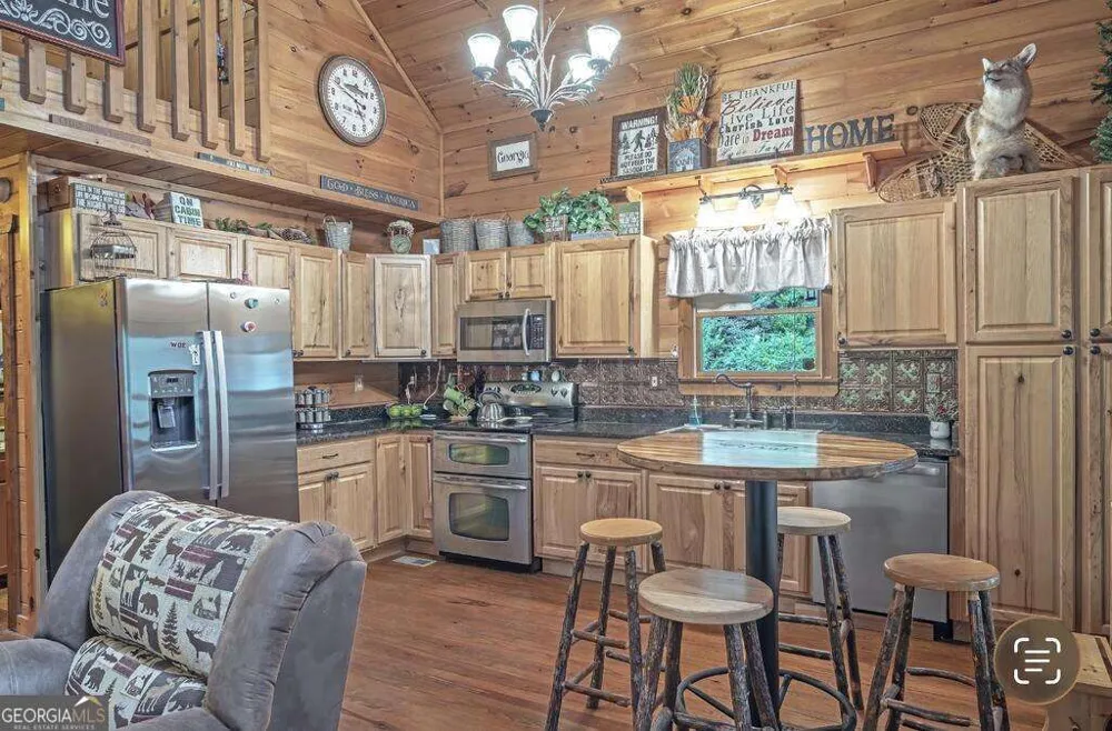367 Sunrise Valley RD Blue Ridge, GA 30513