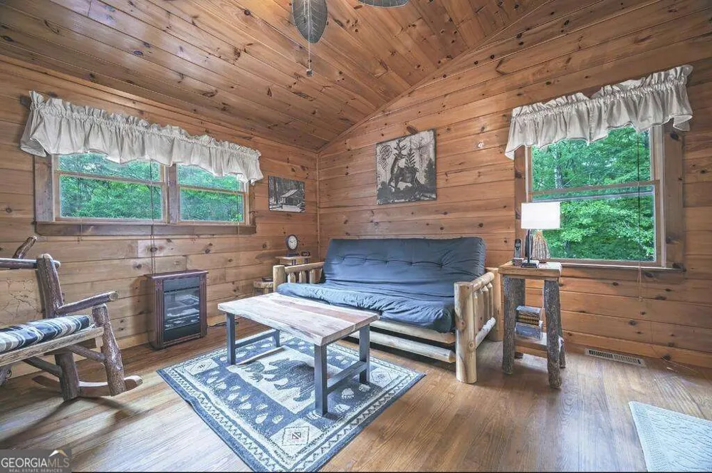 367 Sunrise Valley RD Blue Ridge, GA 30513