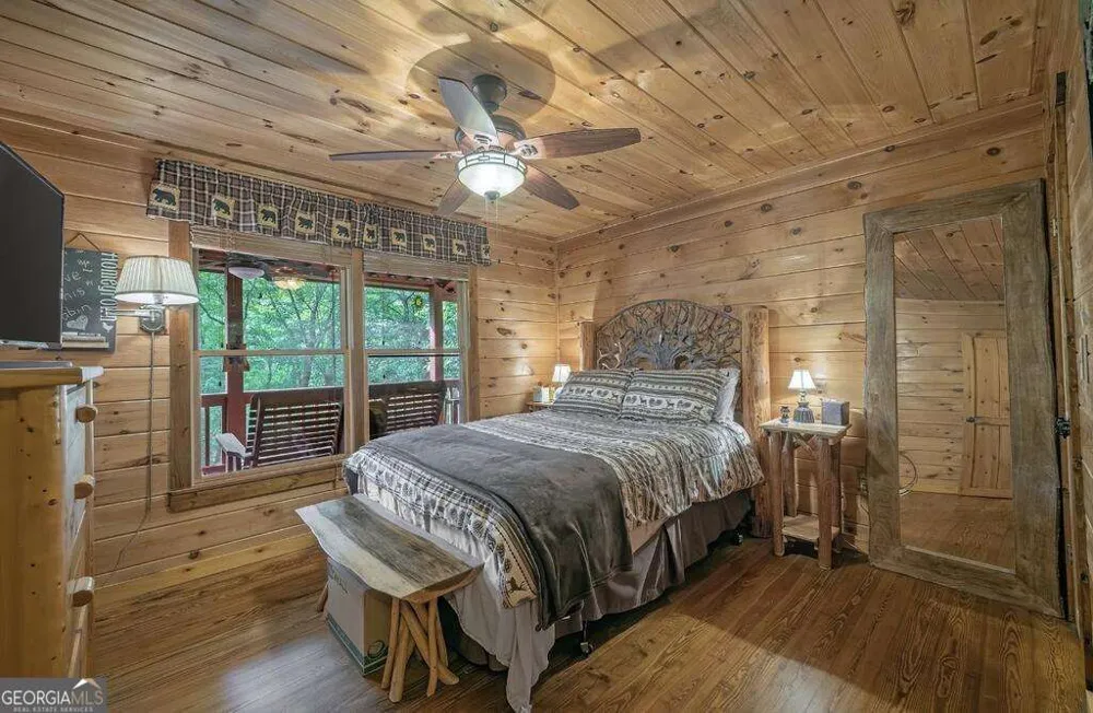 367 Sunrise Valley RD Blue Ridge, GA 30513