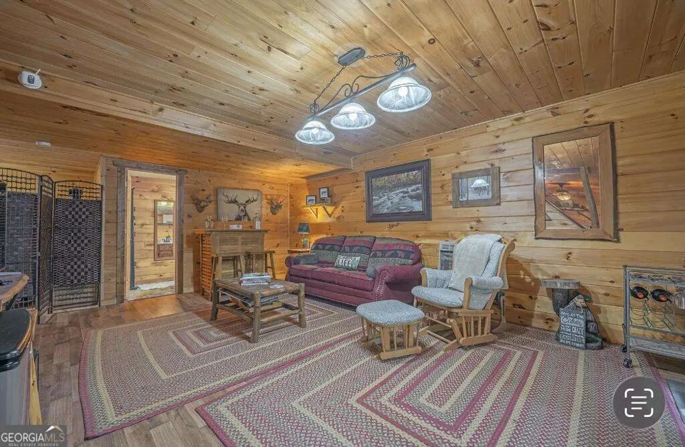 367 Sunrise Valley RD Blue Ridge, GA 30513