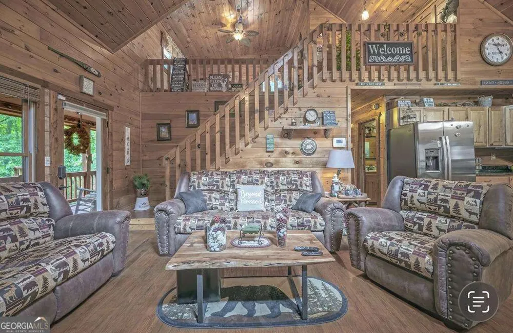 367 Sunrise Valley RD Blue Ridge, GA 30513