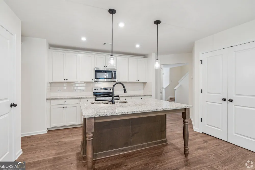42 Silver Leaf LN Dawsonville, GA 30534
