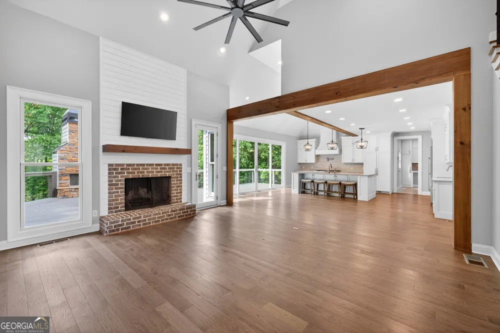 2686 Tammi LN Gainesville, GA 30506