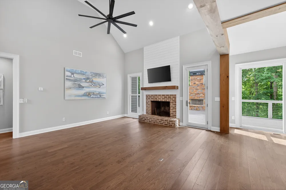 2686 Tammi LN Gainesville, GA 30506