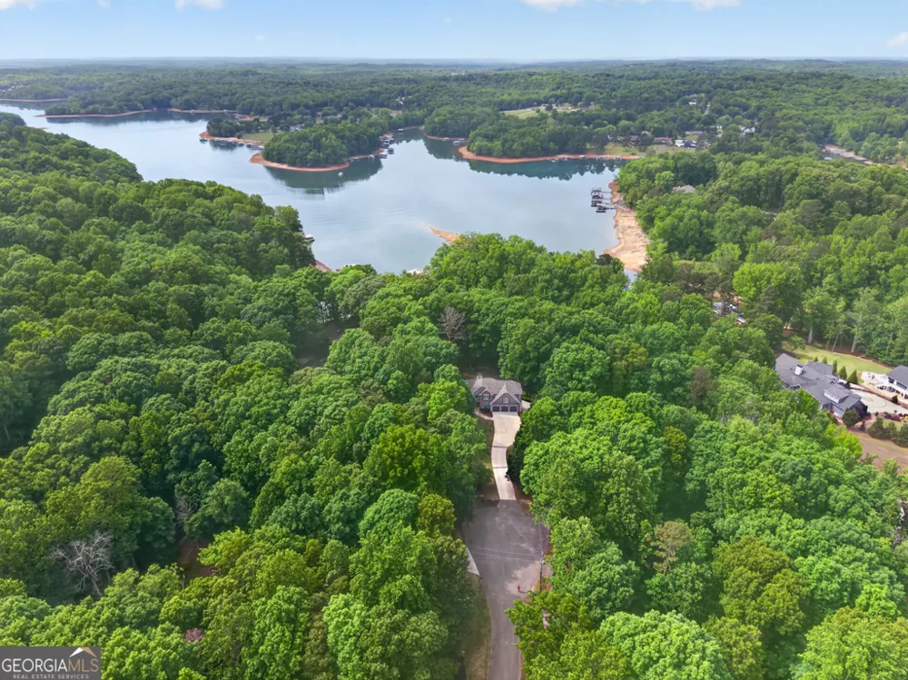 2686 Tammi LN Gainesville, GA 30506