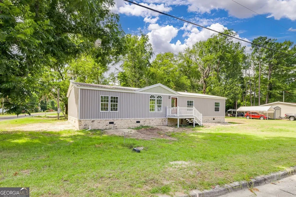 318 Samuel Smalls Sr AVE Guyton, GA 31312
