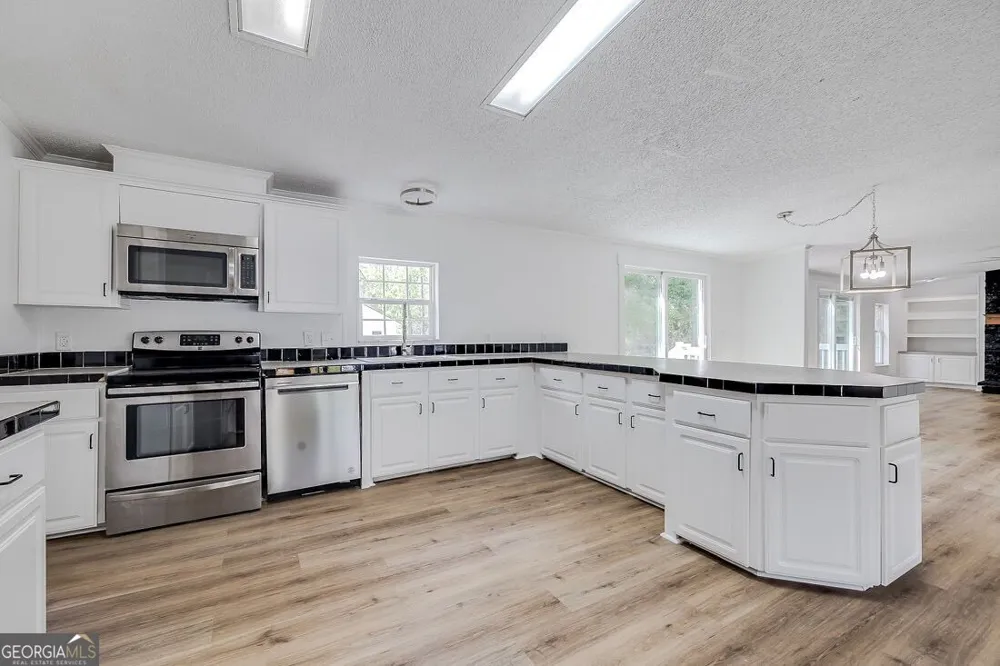 318 Samuel Smalls Sr AVE Guyton, GA 31312
