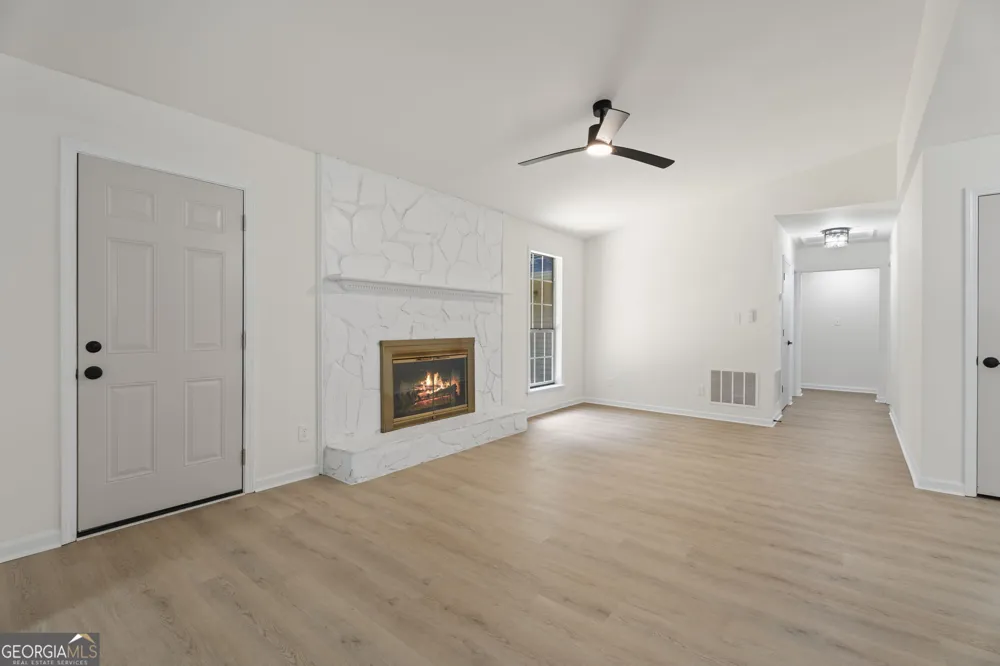419 Marcella AVE Sharpsburg, GA 30277