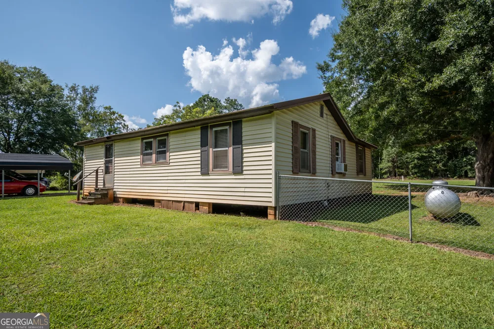 6484 Jefferson River RD Athens, GA 30607