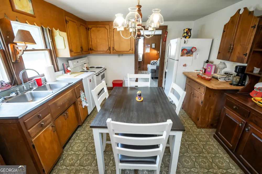 6484 Jefferson River RD Athens, GA 30607