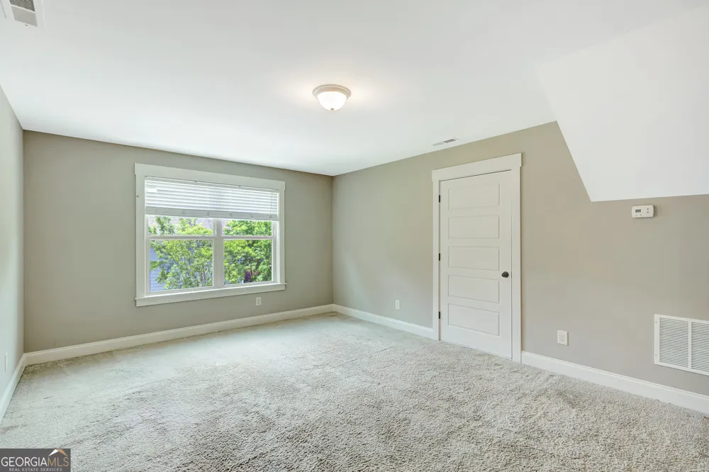 137 Kenmare ROW Tyrone, GA 30290