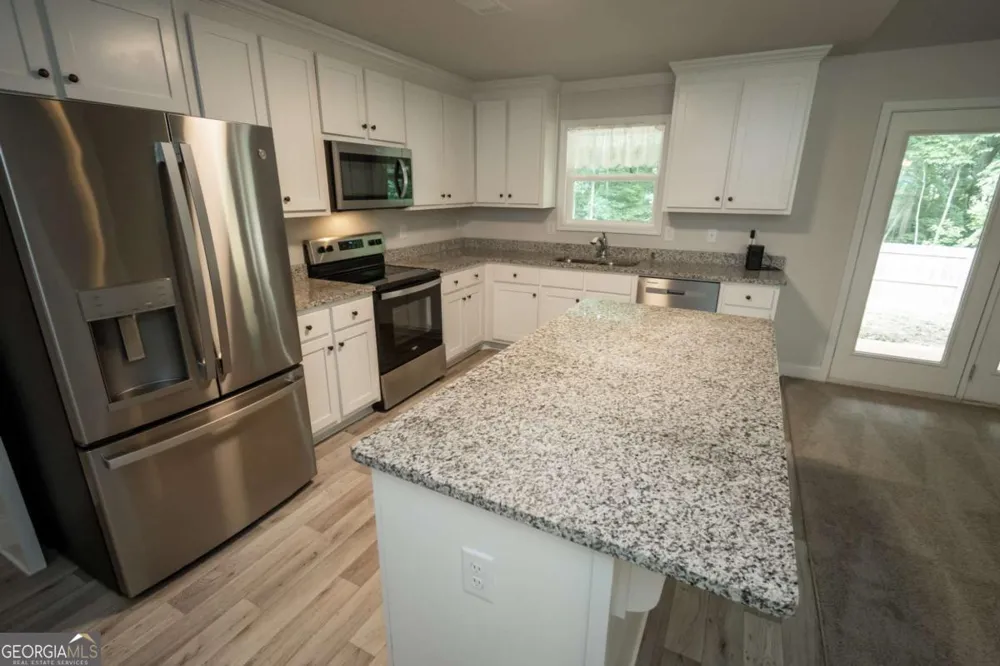 41 Southwood DR Danielsville, GA 30633