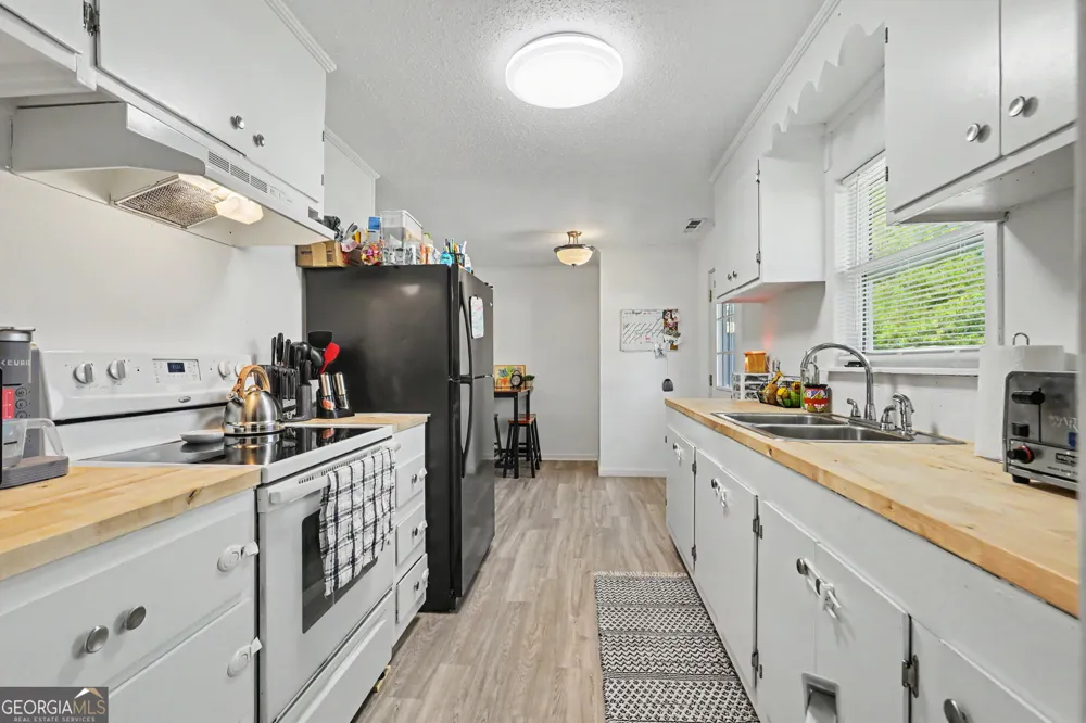 29 Fisher AVE Clayton, GA 30525