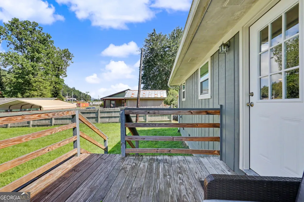 29 Fisher AVE Clayton, GA 30525