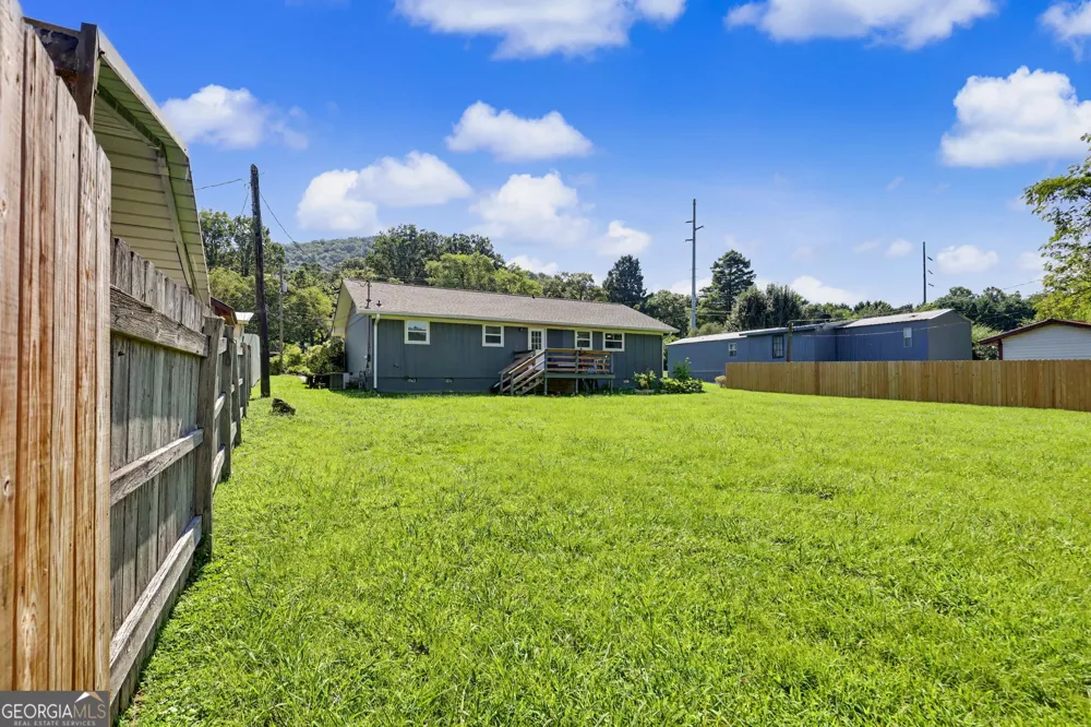 29 Fisher AVE Clayton, GA 30525