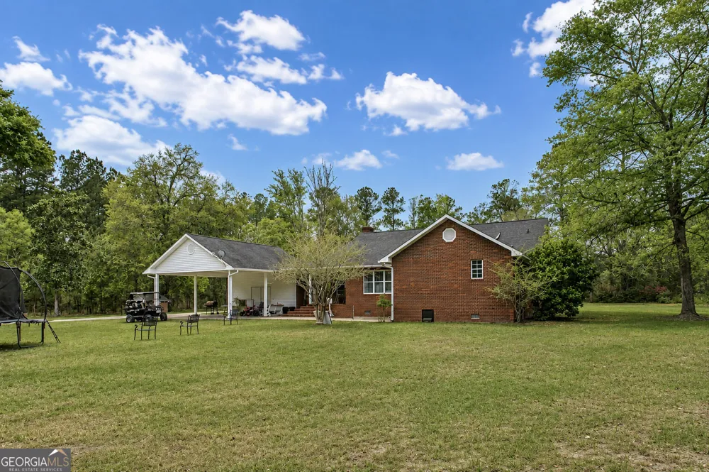 752 Old Hortense RD Hortense, GA 31543
