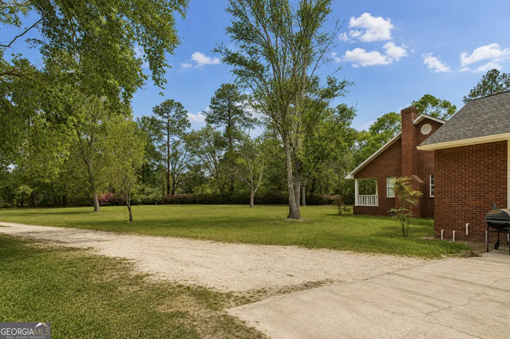 752 Old Hortense RD Hortense, GA 31543