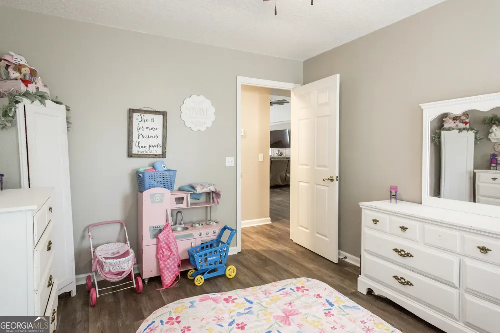 752 Old Hortense RD Hortense, GA 31543