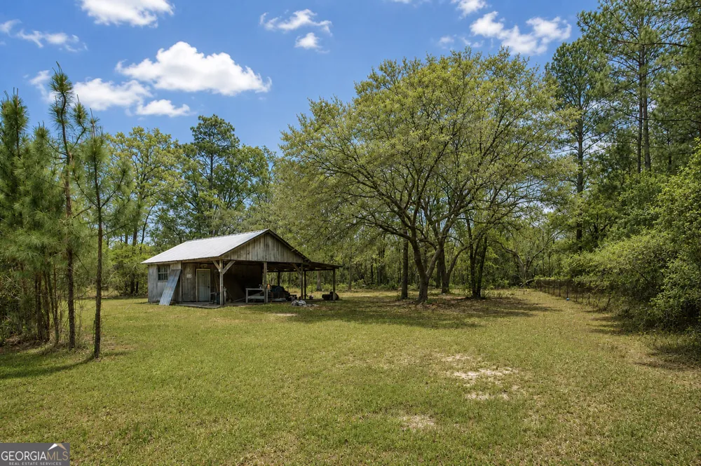 752 Old Hortense RD Hortense, GA 31543