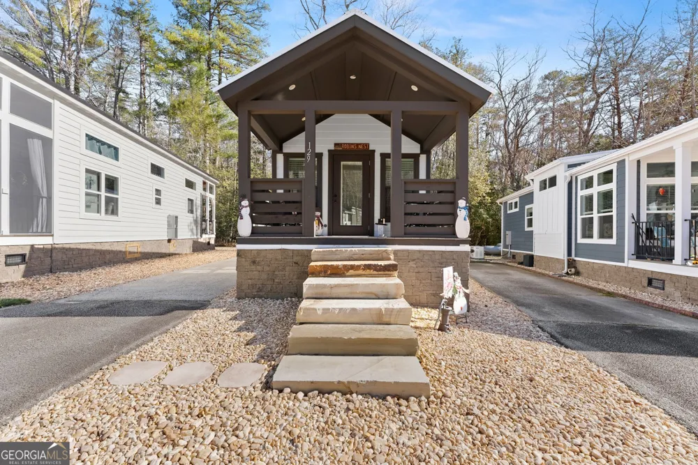 4960 Laurel Lodge RD Clarkesville, GA 30523