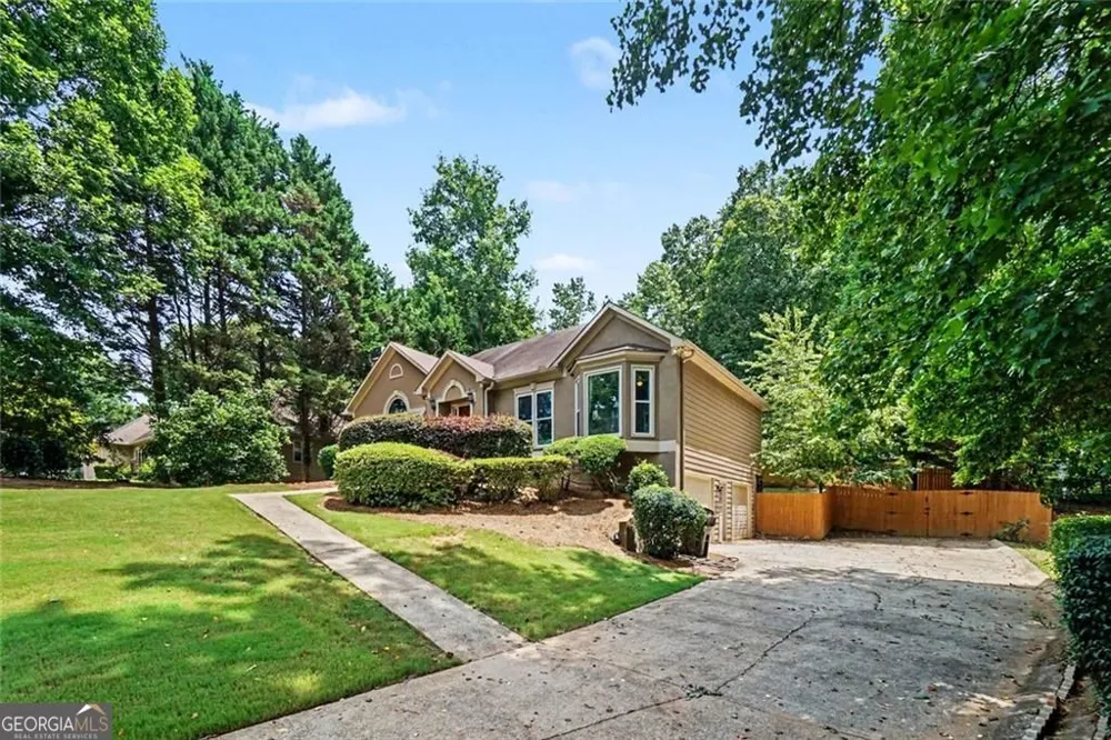 148 Stanbrough DR Dallas, GA 30157