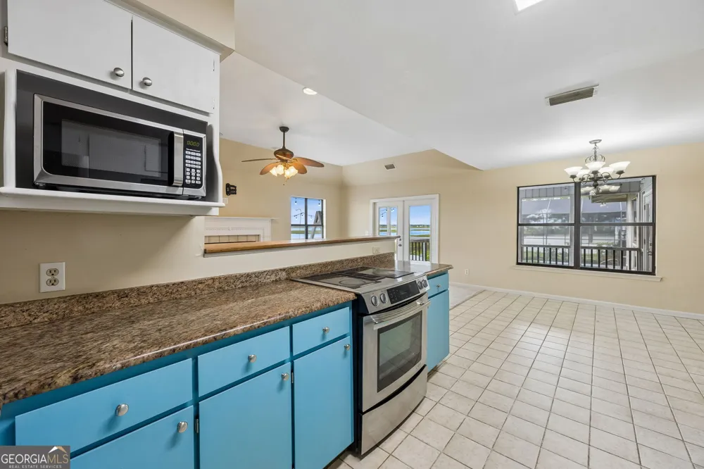 396 Marys DR Woodbine, GA 31569