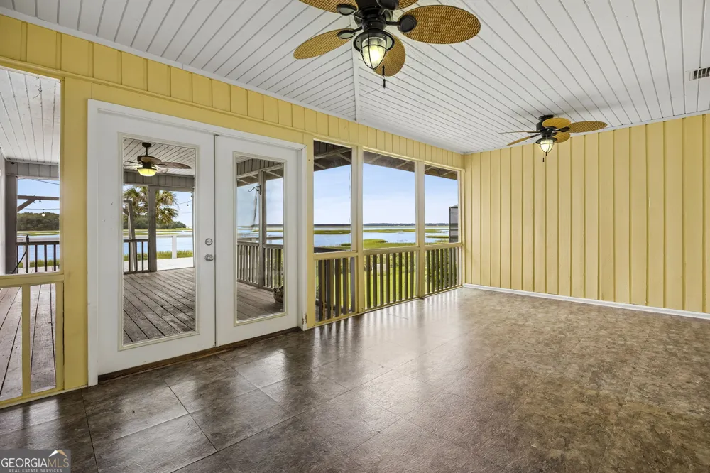 396 Marys DR Woodbine, GA 31569