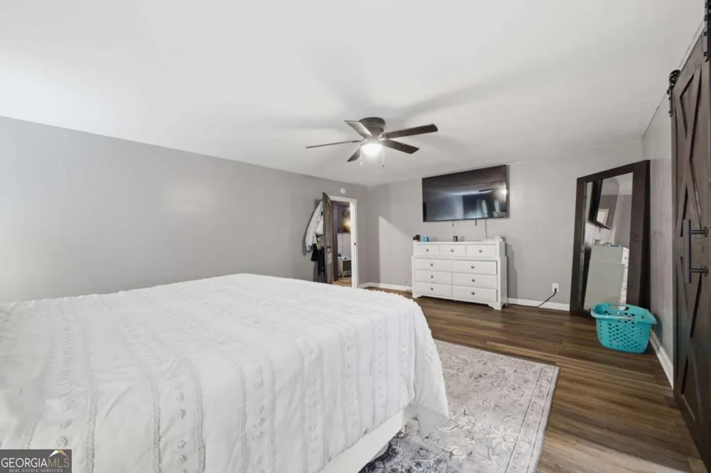 379 Bozeman RD NW White, GA 30184