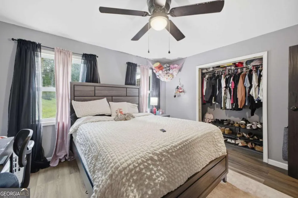 379 Bozeman RD NW White, GA 30184