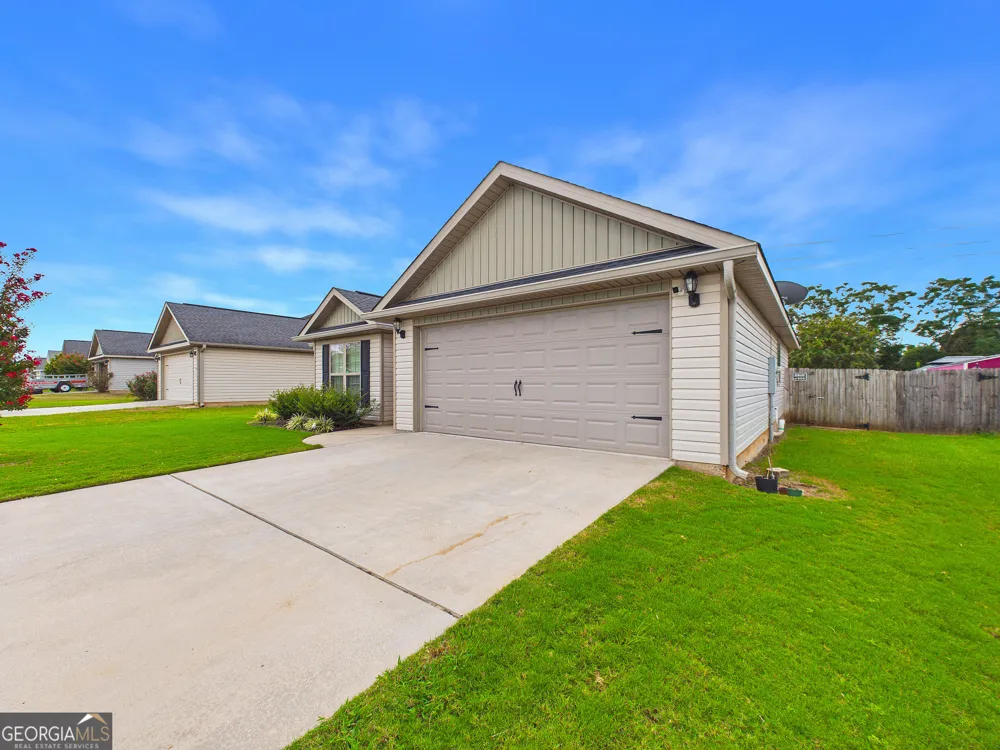 528 Grand AVE Bonaire, GA 31005
