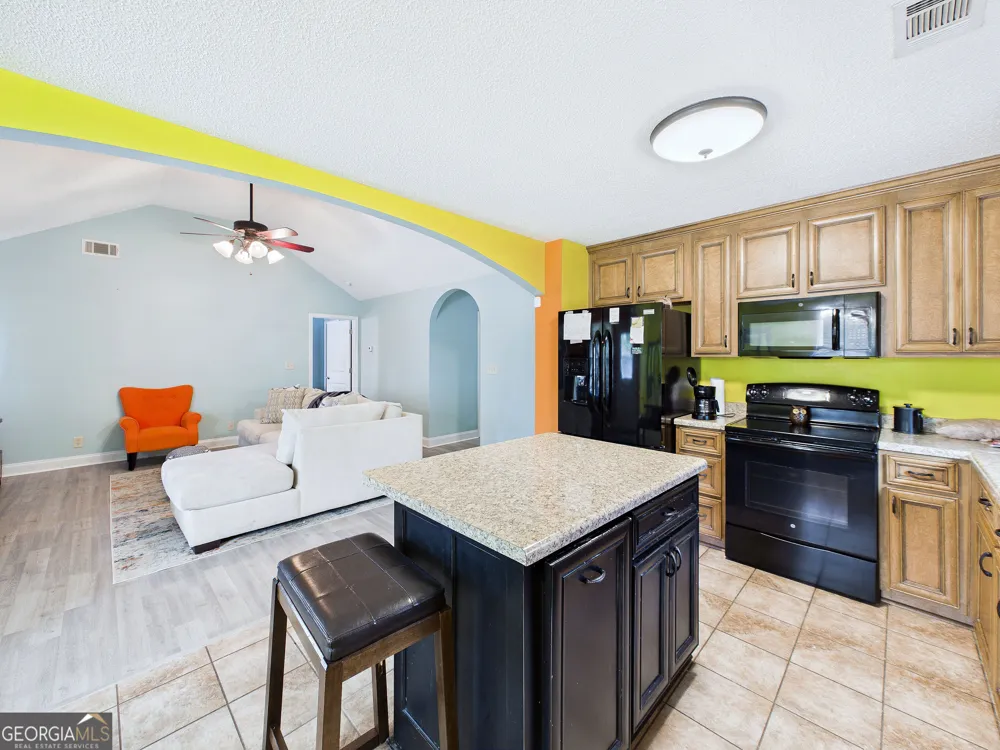 528 Grand AVE Bonaire, GA 31005