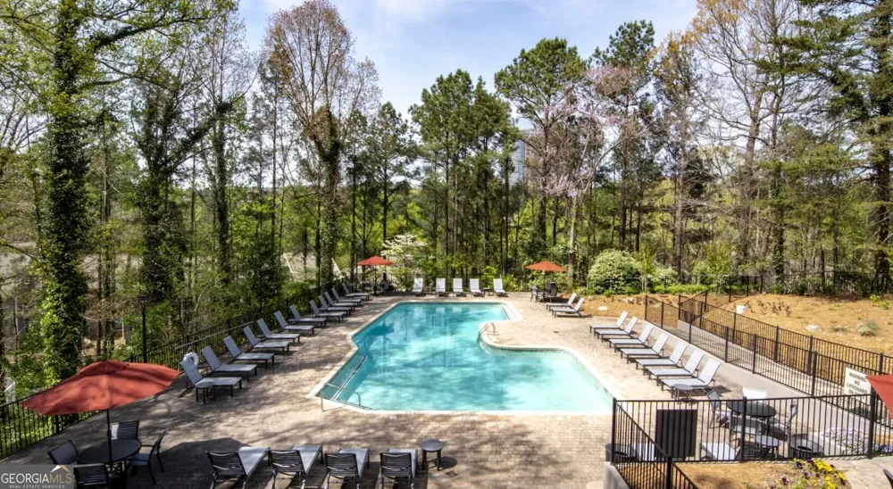 100 Pinhurst DR Atlanta, GA 30339